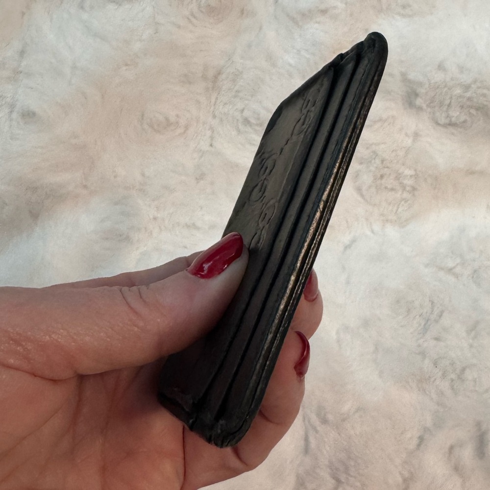 Gucci Men’s Black Leather Card & money Holder with additional pocket & belt clip - Picture 10 of 10
